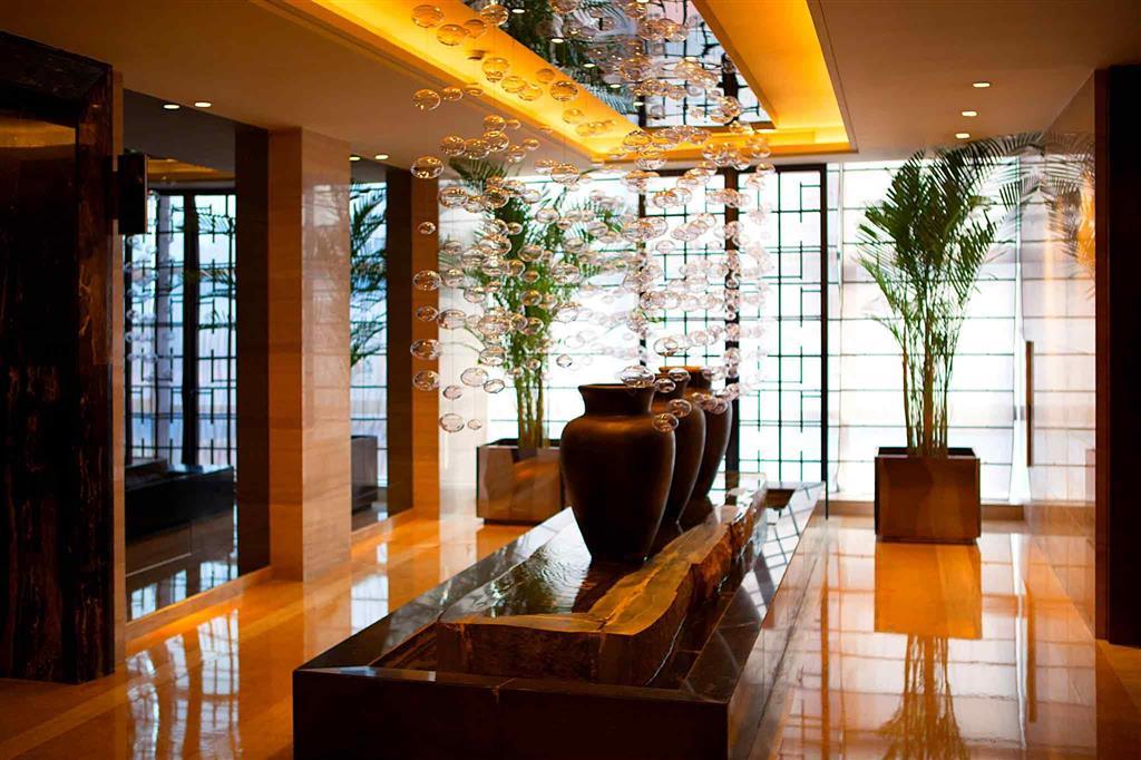 Pullman Jingan Hotel 5*