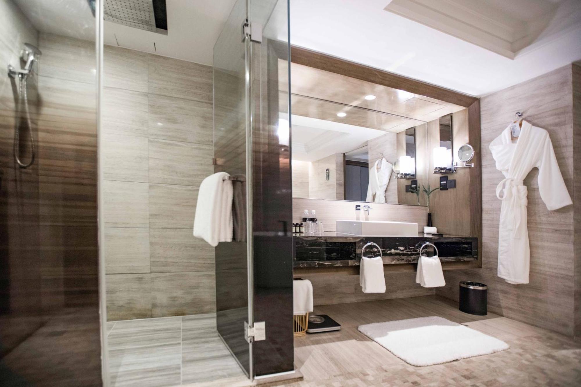 Pullman Jingan Khách sạn
