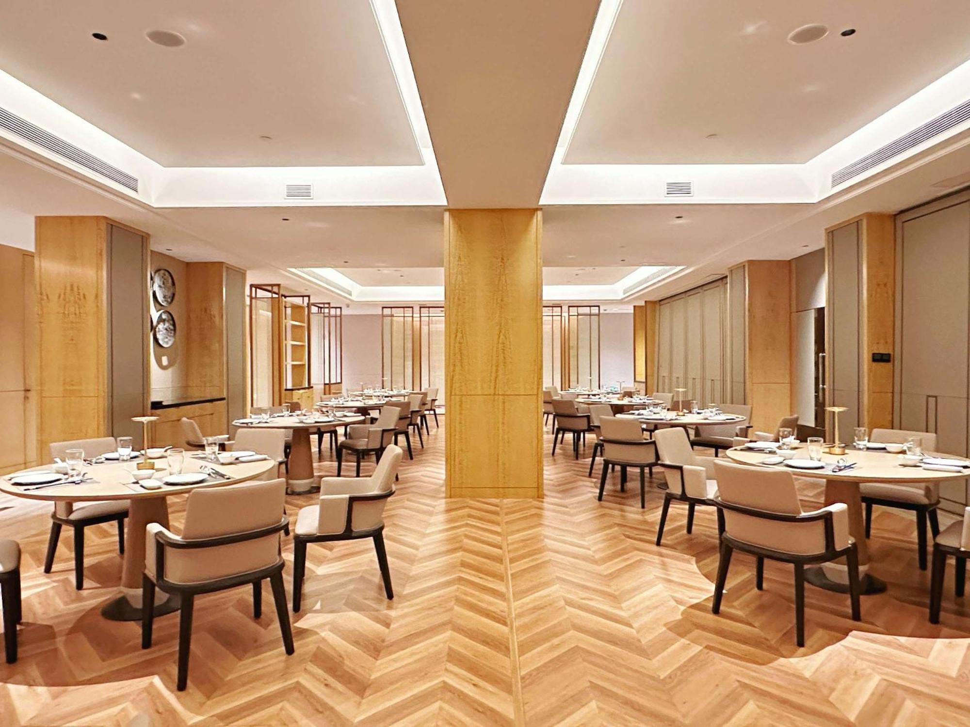 Khách sạn Pullman Jingan 5*