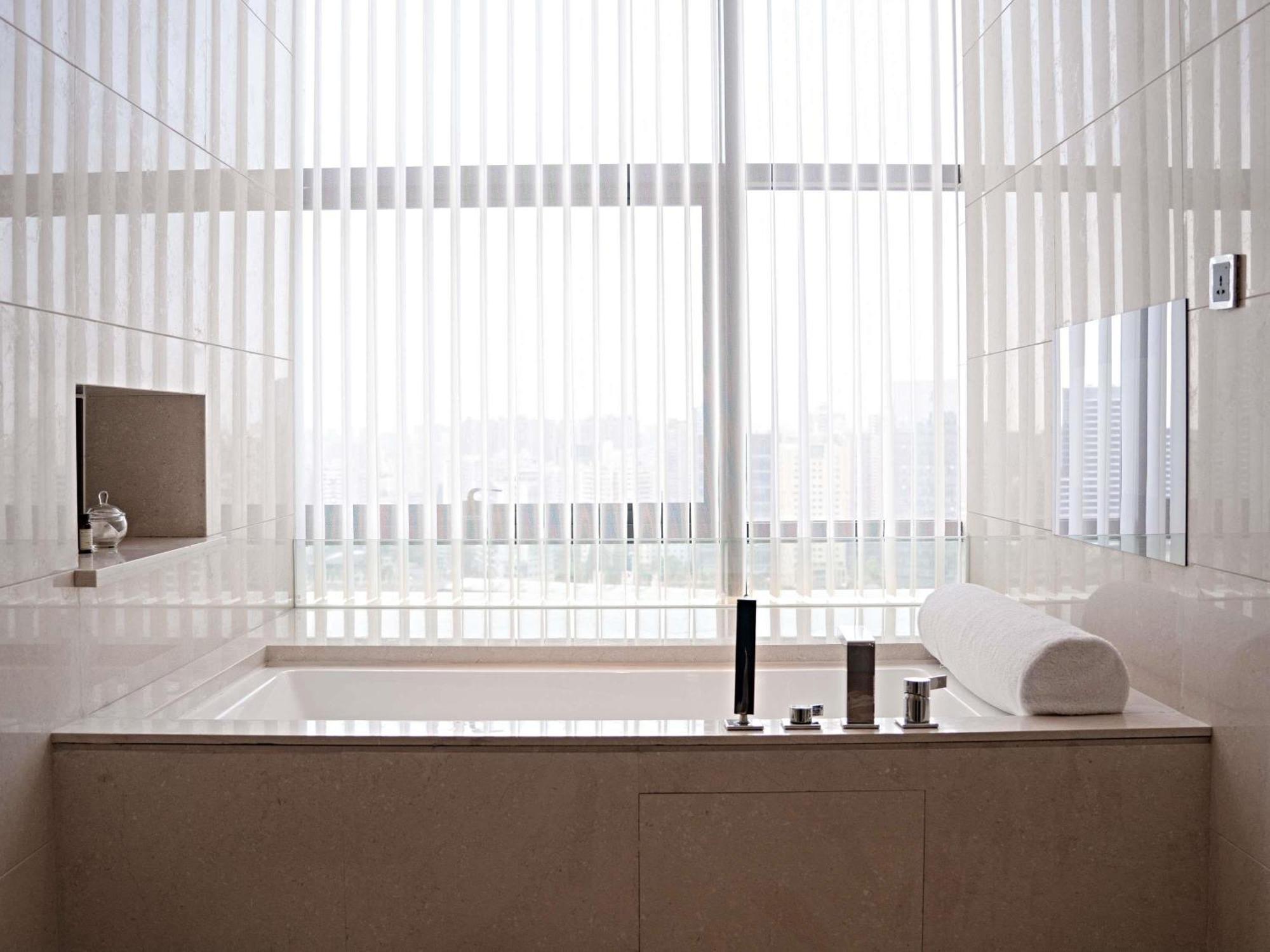 Pullman Jingan Shanghai